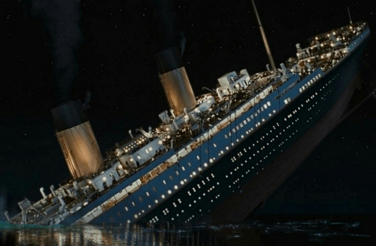 The Shipwreck Of The Titanic The Transatlantic Sank In 1912